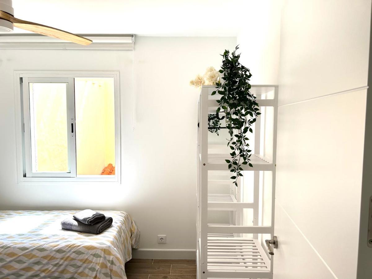 Appartement Lances En Primera Linea De Playa Con Piscina Tarifa